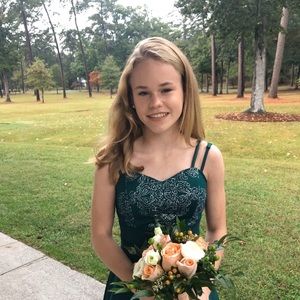 Meet your Posher, Abigail